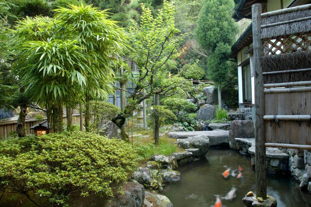 Beppu Showaen Ngoại thất bức ảnh