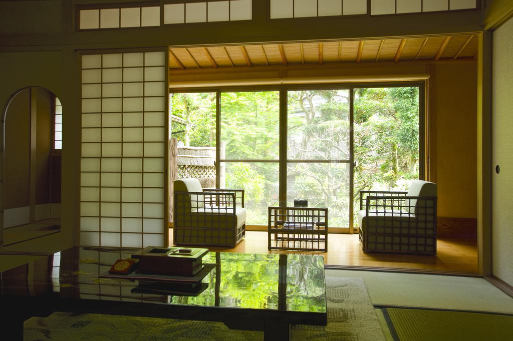 Beppu Showaen Phòng bức ảnh