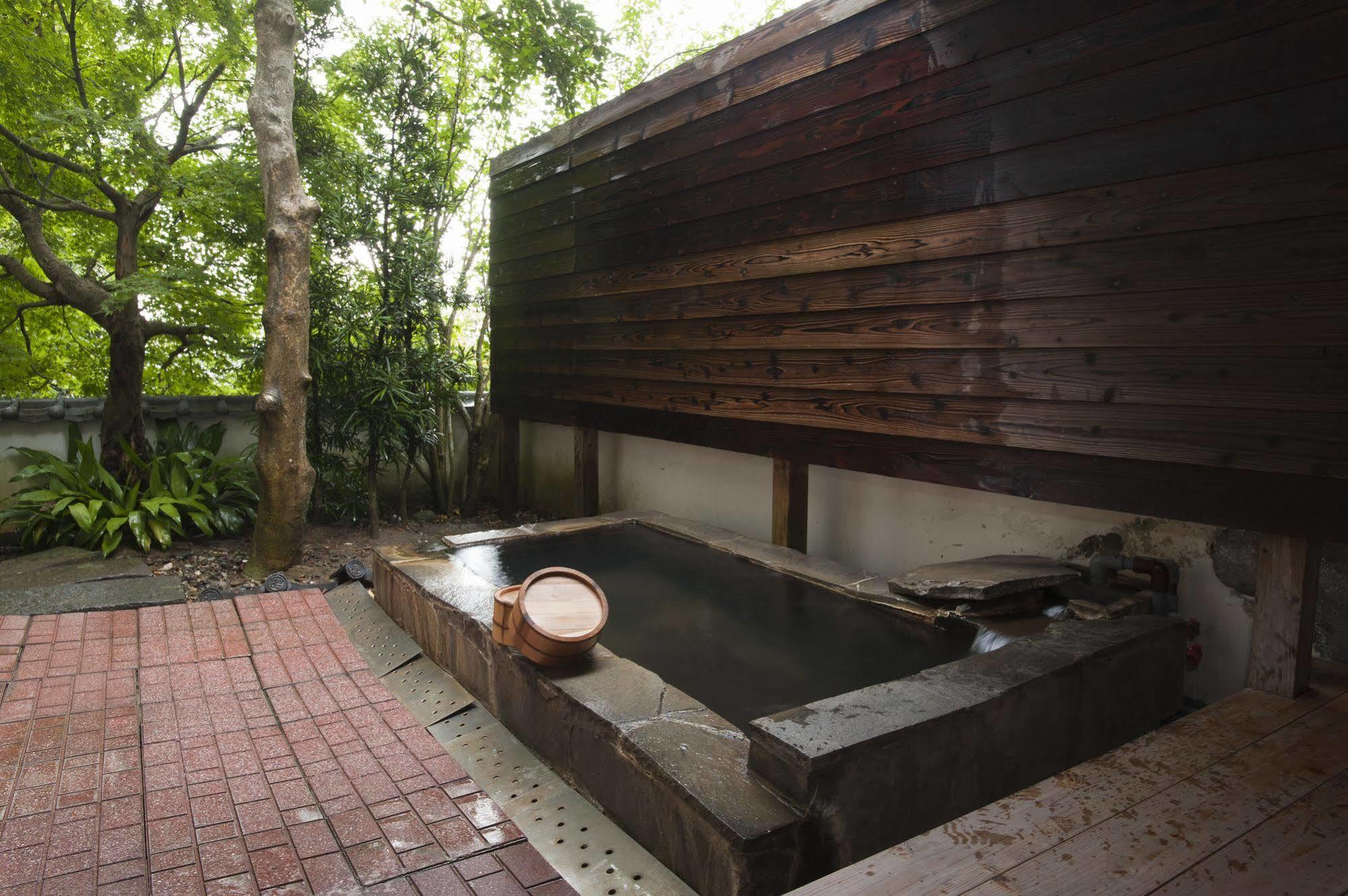 Beppu Showaen Ngoại thất bức ảnh